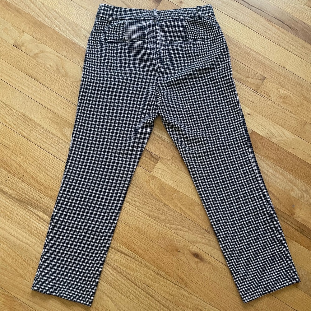 Ann Taylor Slacks size 4 - Picture 3 of 5
